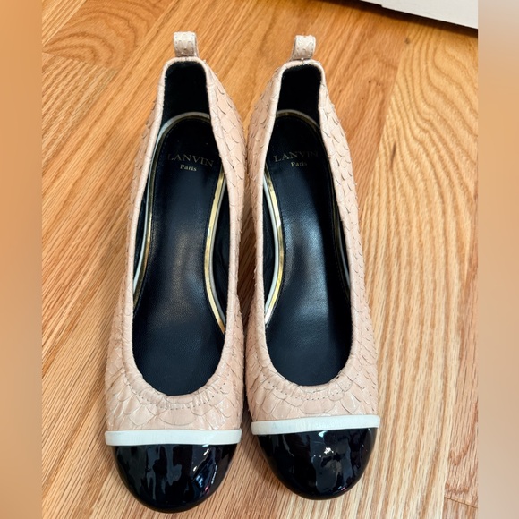 Lanvin Nude Beige Ballet Flats with Black Patent Cap Toe - Picture 2 of 12